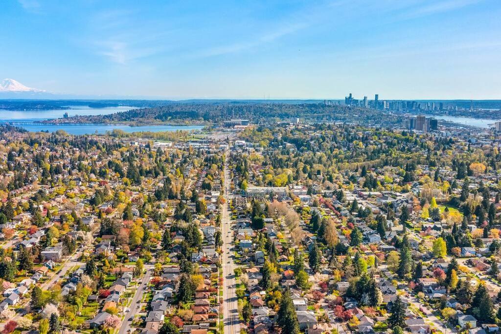Lilac In Law, Picturesque Lower Unit Seattle Eksteriør billede